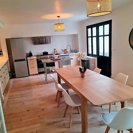La Maison Des Capucins Holiday home *